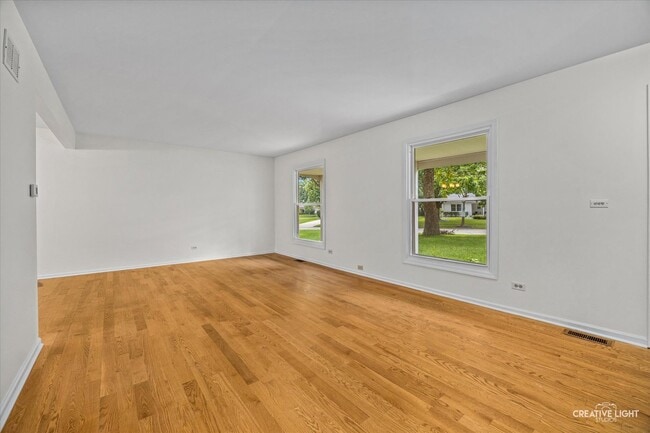 Building Photo - 1333 Briarwood Dr