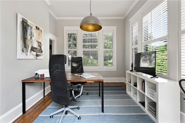 Building Photo - 635 Bonaventure Ave NE