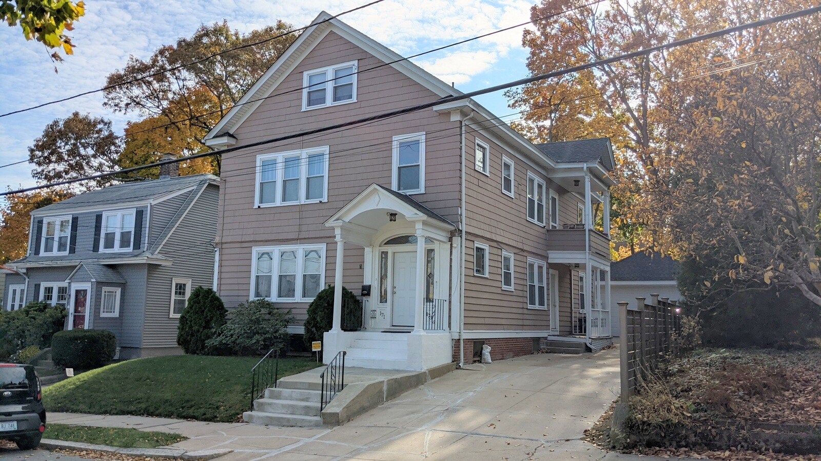 Building Photo - 171 8th St