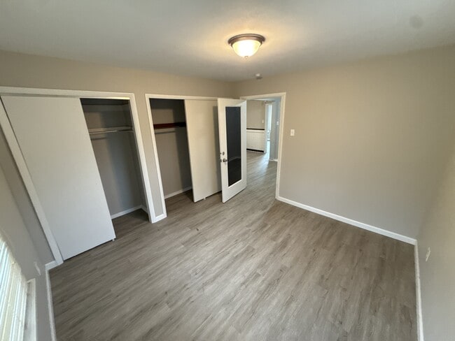 Building Photo - 7441 Calvin Ave