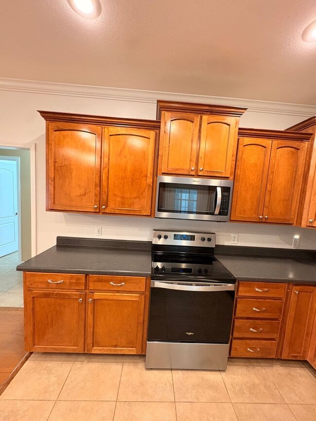 Building Photo - 102 Timber Hill Ct
