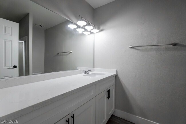 Building Photo - 1501 Living Desert Dr