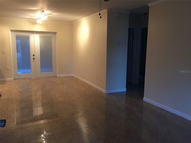 Building Photo - 715 Baywood Cir