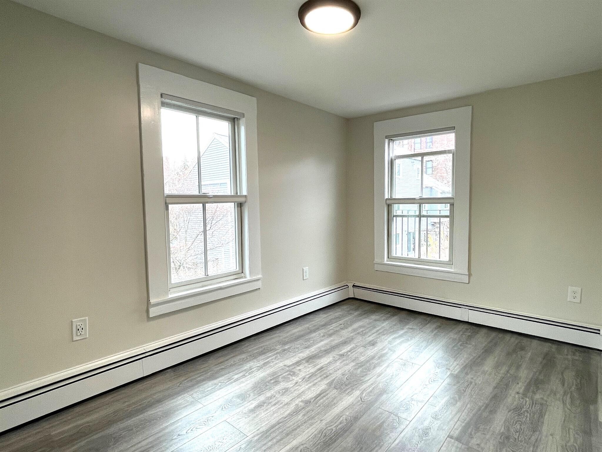 Building Photo - 26 Kenwood St