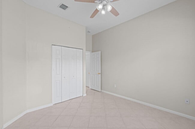Building Photo - 2018 Reston Cir