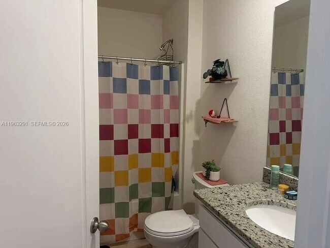 Building Photo - 1747 Buckeye Rd