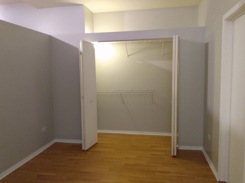 Building Photo - 208 W Washington St