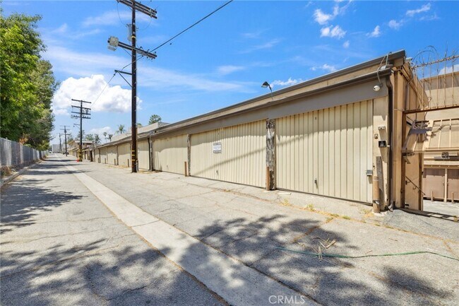 Building Photo - 17000 Burbank Blvd