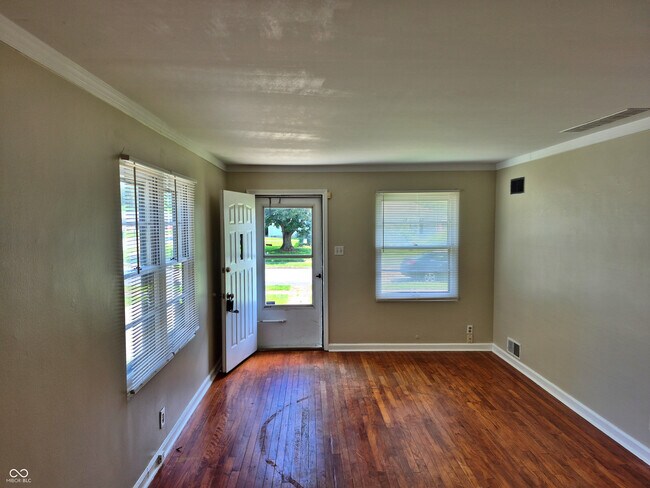 Building Photo - 1126 Allison Ave