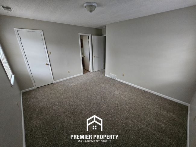 Building Photo - 4059 Friendly Way