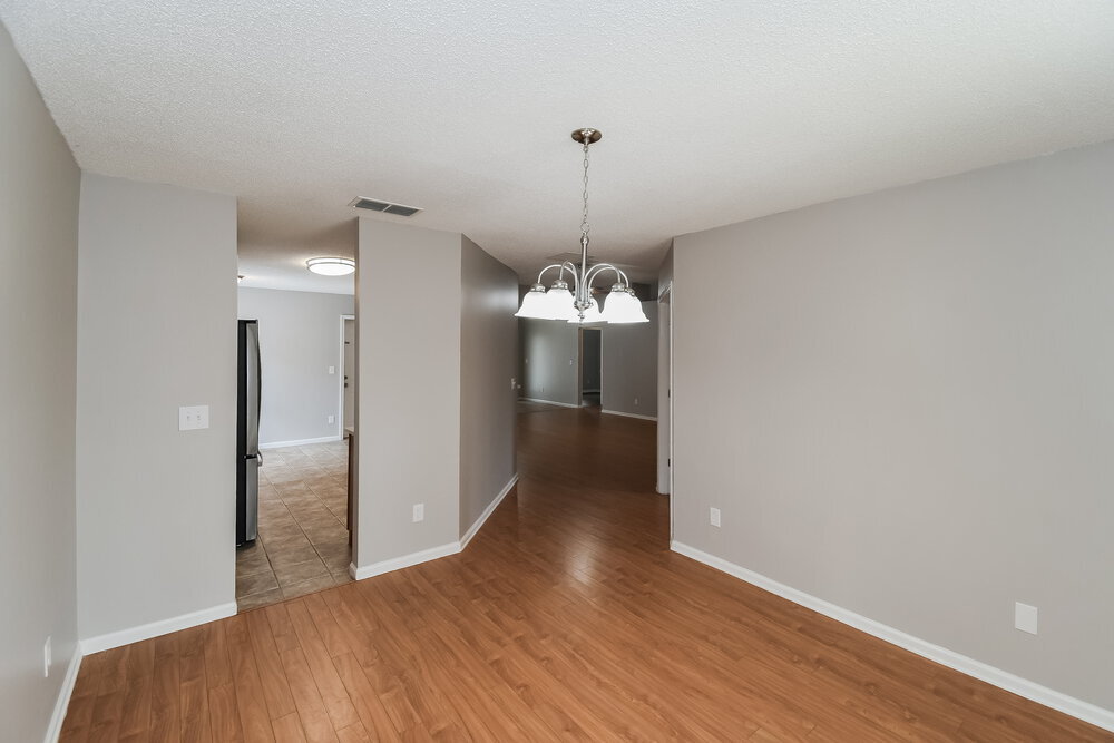 Building Photo - 11090 Stanley Steamer Ln