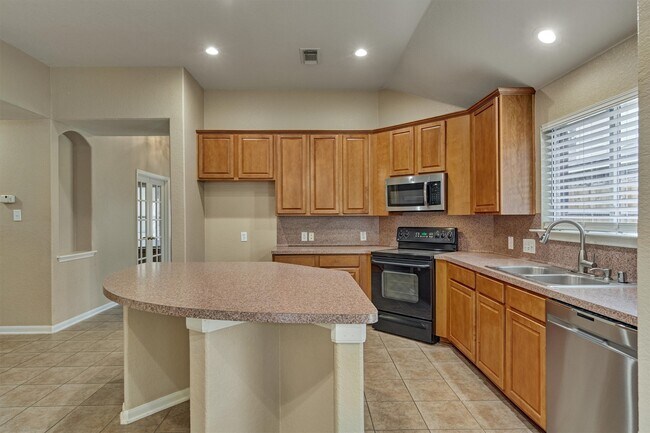 Building Photo - 183 Fairwind Trail Dr
