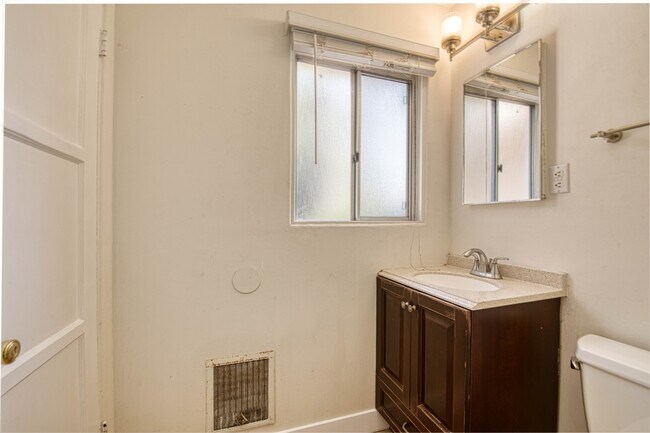 Building Photo - 6141 Dorothy Dr