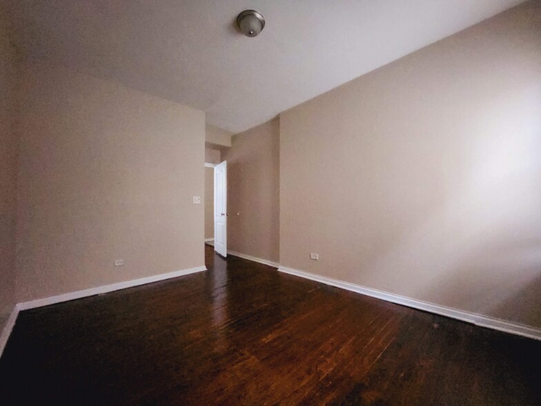 Building Photo - 7018 S Sangamon St