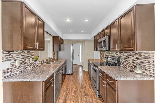 Building Photo - 510 Spoonbill Ct