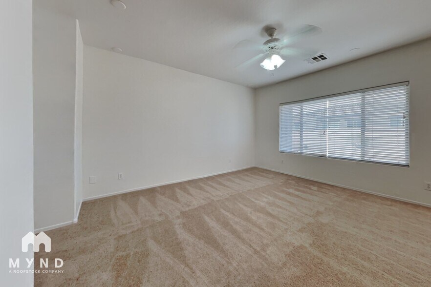 Building Photo - 9928 W Marguerite Ave
