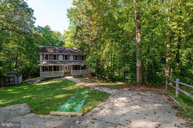 Building Photo - 8413 Manor View Rd