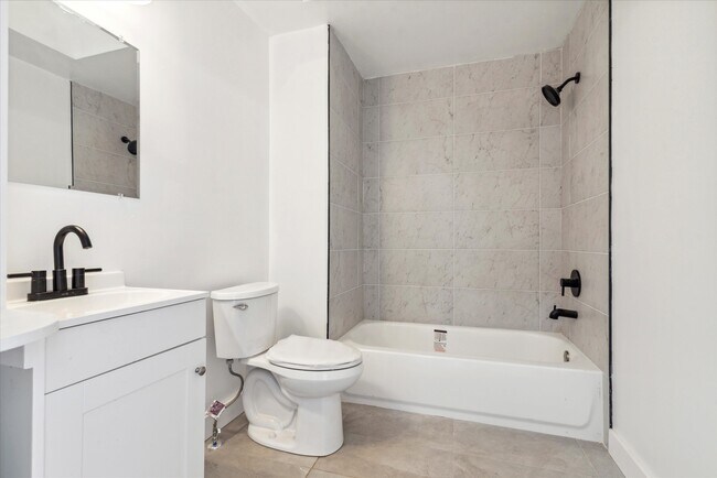 Building Photo - 6611 N 20th St