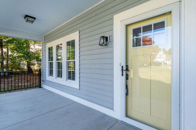 Building Photo - 5001 Dampier Ct