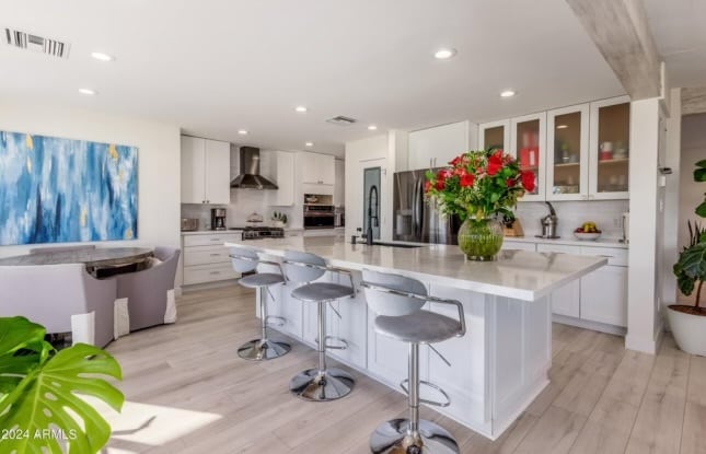 Building Photo - 4343 E Desert Crest Dr