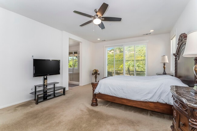 Building Photo - 28629 Farrier Dr