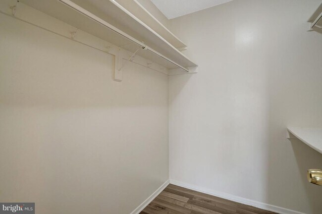 Building Photo - 3705 S George Mason Dr