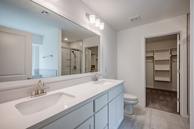 Building Photo - Welcome Home! This beautiful 3 bed home in...