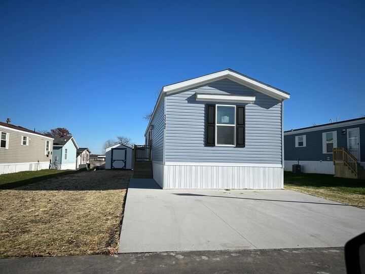 Building Photo - 52792 S Zacharias Ct