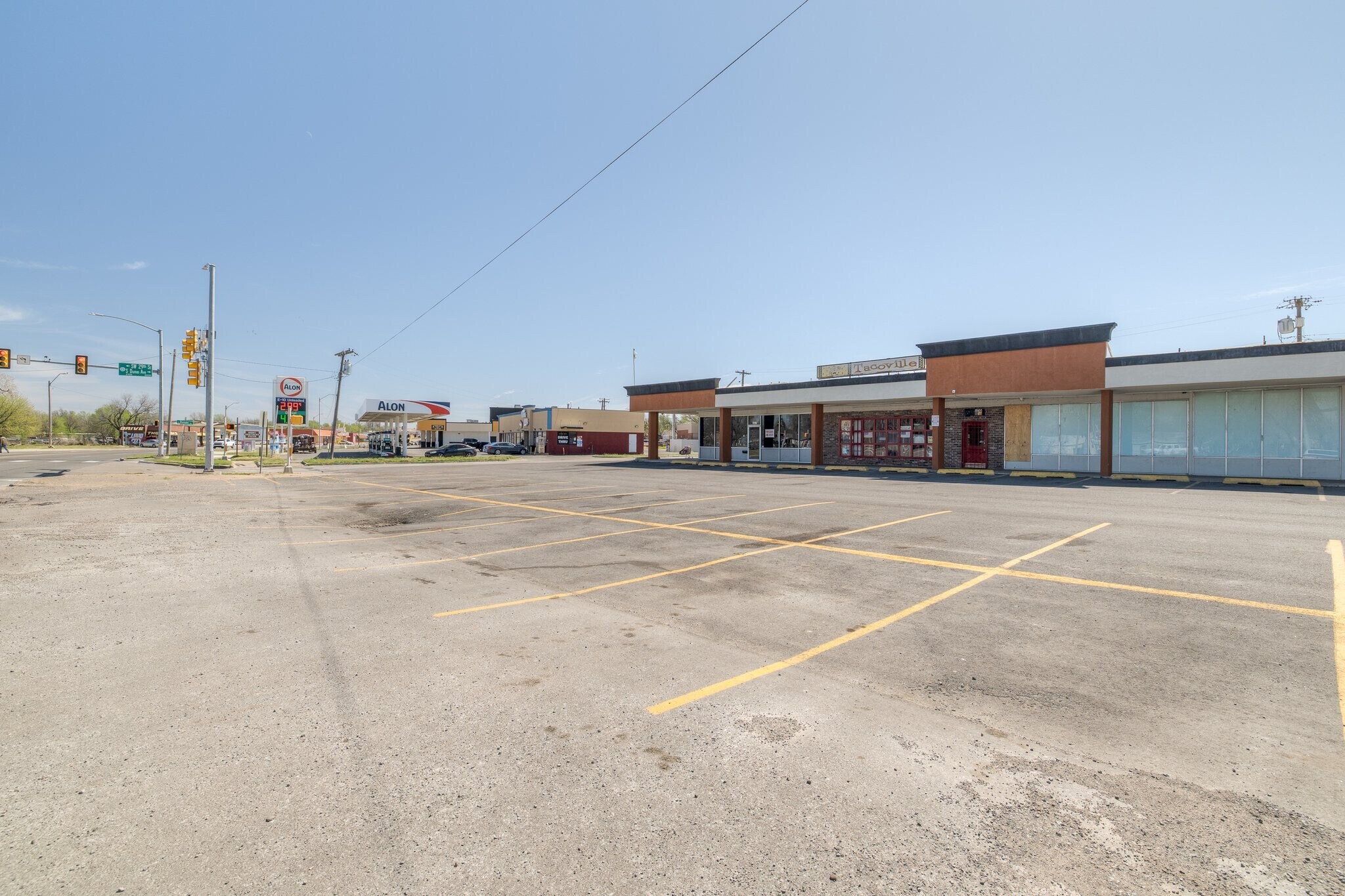 Building Photo - 3500 Newcastle Rd