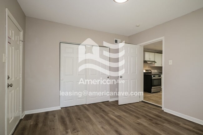 Building Photo - 127 Grether Ave