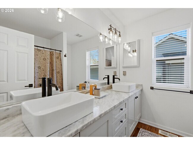 Building Photo - Beautifully Updated 5BR Home with Designer Kitchen, Main-Level Suite & Private Backyard Oasis Nea...