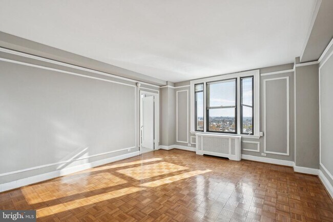 Building Photo - 2031 Locust St