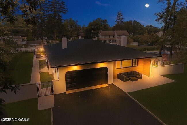 Building Photo - 441 Slocum Pl