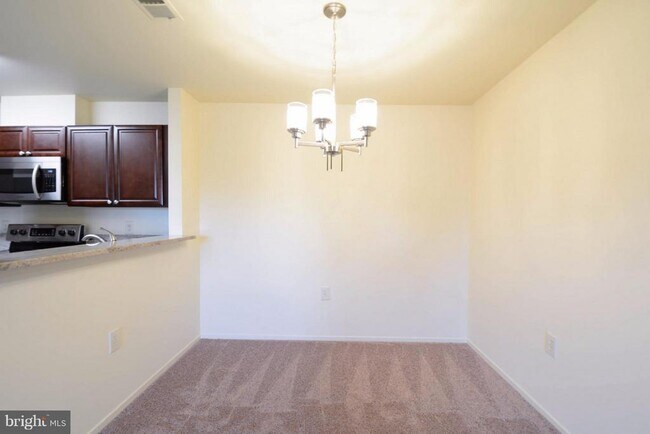Building Photo - 7718 Lexton Pl