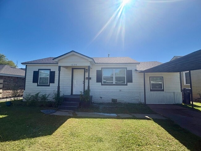 Primary Photo - Three bedroom home in S.W. OKC