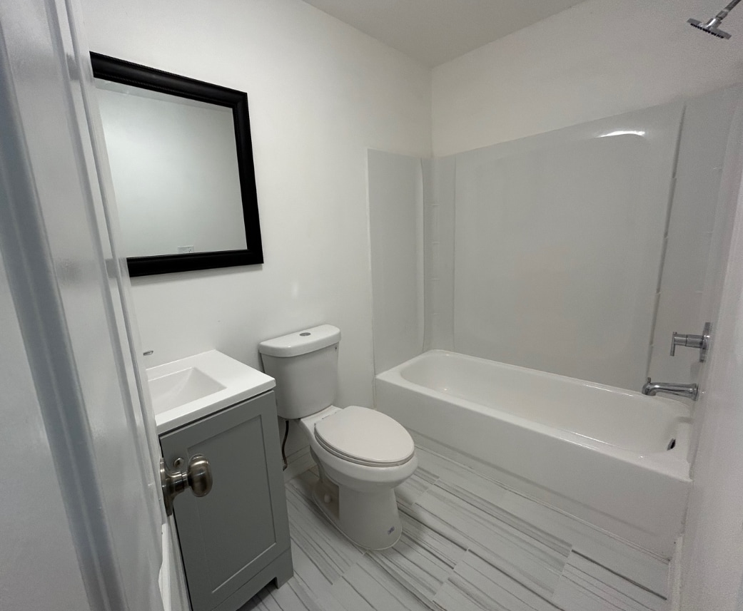 Building Photo - 14 Sawmill Run