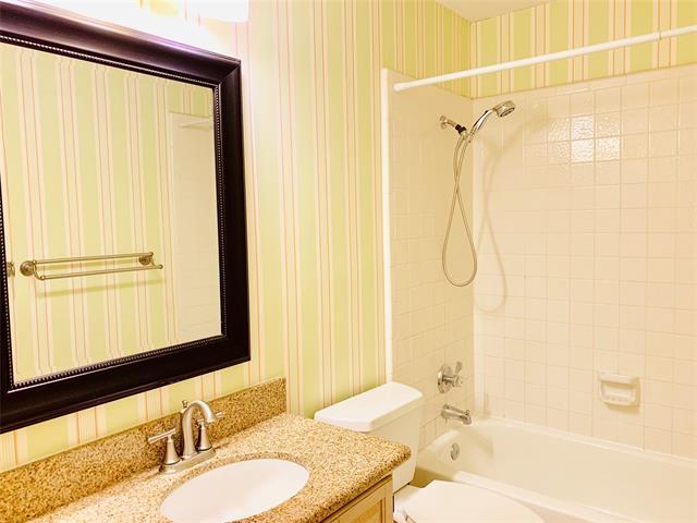 Building Photo - 2921 Lake Valley Dr