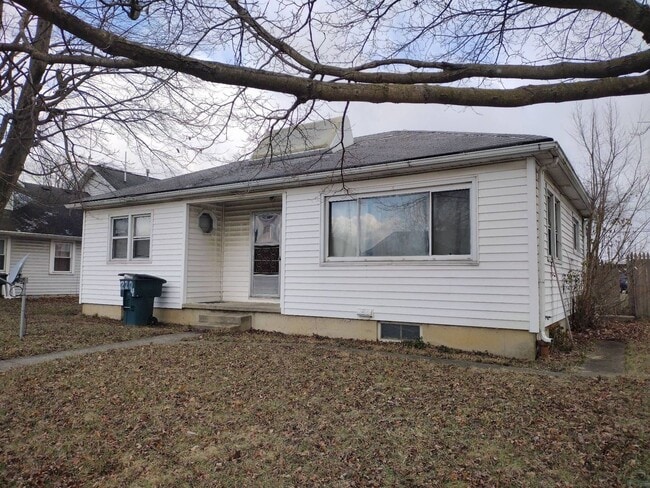 Building Photo - Pet-friendly 2BR/1BA Home for Rent!