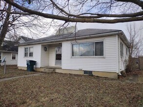 Building Photo - Pet-friendly 2BR/1BA Home for Rent!