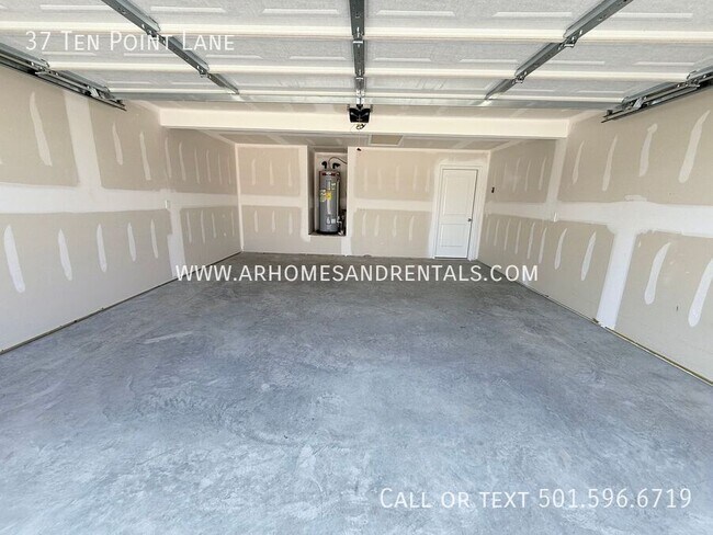 Building Photo - 37 10 Point Ln
