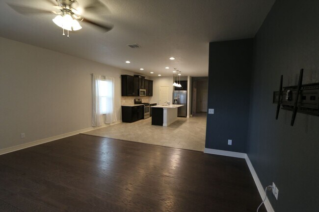 Building Photo - 13018 Bunkhouse