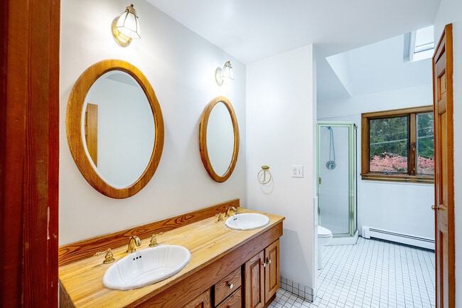 Building Photo - 14 Clearview Terrace