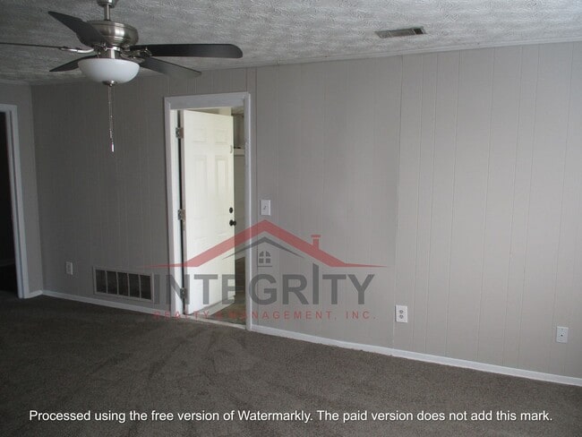 Building Photo - 3 Bed/ 2 Bath in Orange Park, FL