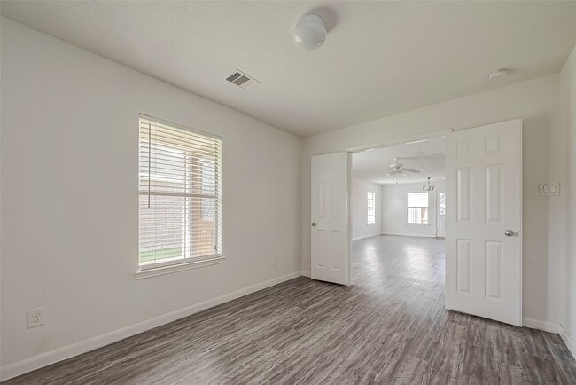 Building Photo - 29511 Legends Branch Ln