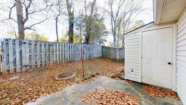 Building Photo - Two Bedroom Townhome in the Heart of Grovetown!