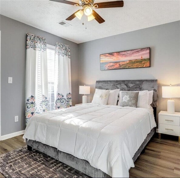 Building Photo - 1080 Rafington Dr