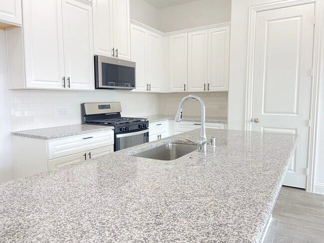 Building Photo - 1495 Perrin Ln