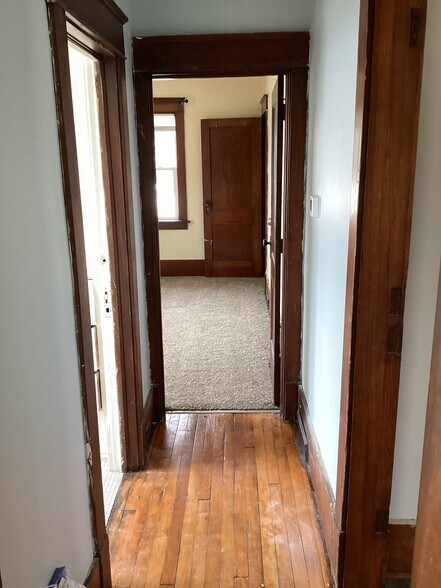 Building Photo - 401 Haney Ave