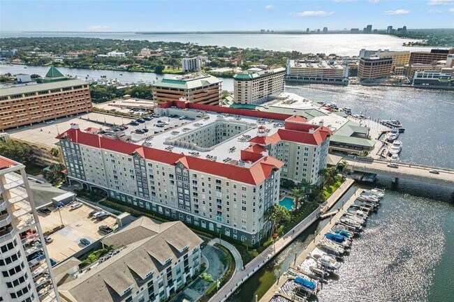 Building Photo - 700 S Harbour Island Blvd