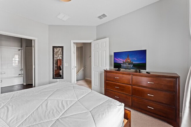 Building Photo - 3211 Oyster Ln